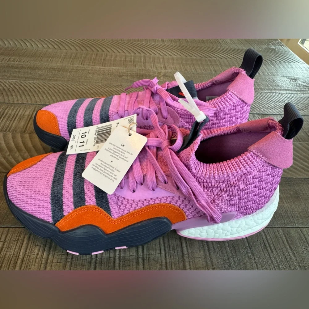 Adidas Trae Young 2 Men’s Sneaker Size 10 OR Women’s Size 11 (NWT)